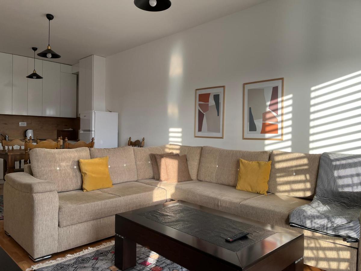 Central Luxury Apartment 프리슈티나 외부 사진
